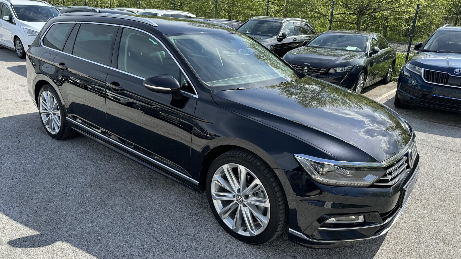 VOLKSWAGEN PASSAT VARIANT 2.0 TDI R LINE