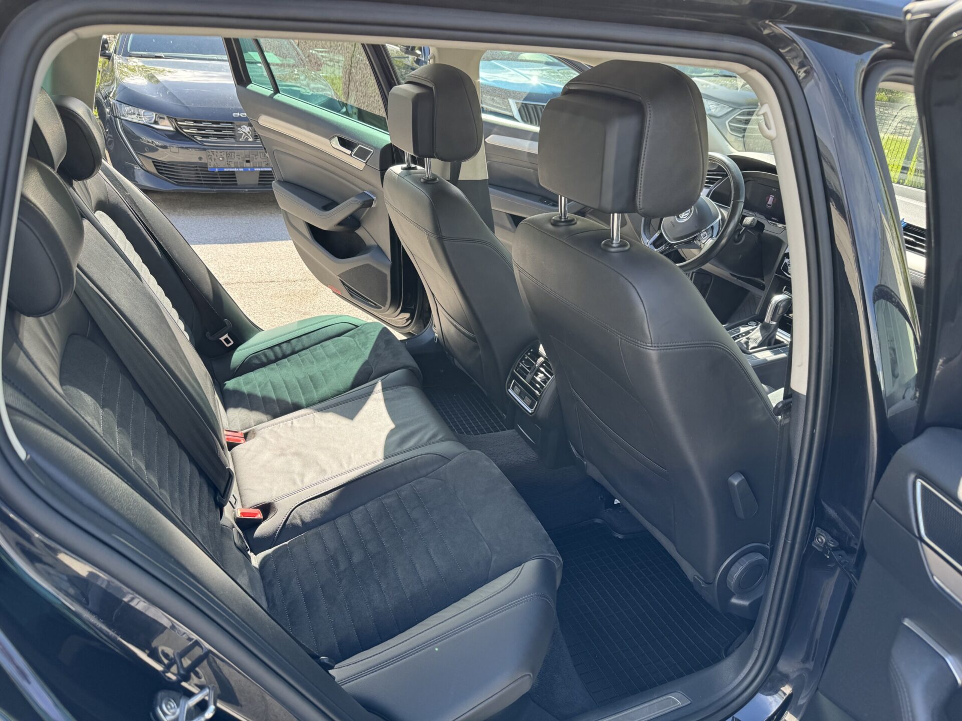 VOLKSWAGEN PASSAT VARIANT 2.0 TDI R LINE