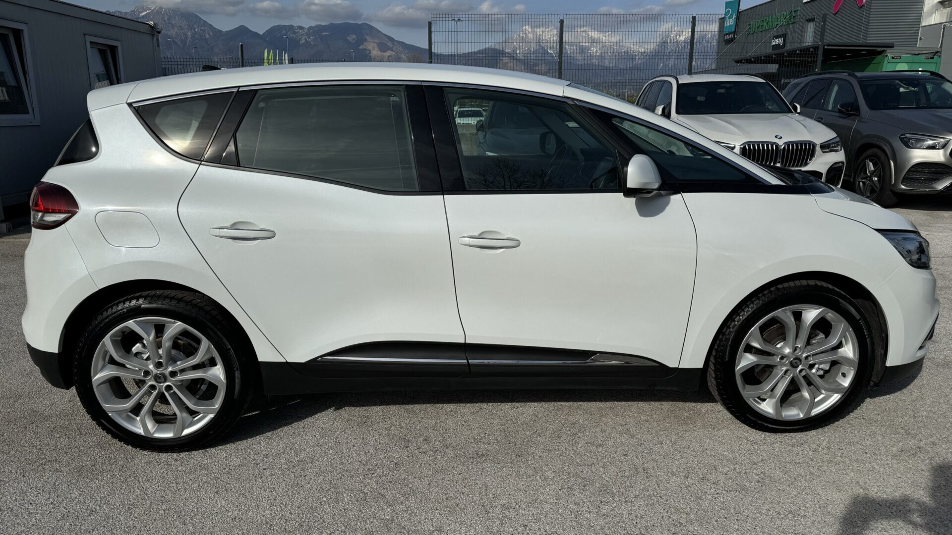 13 Renault Scenic BOSE Blue dCi 110