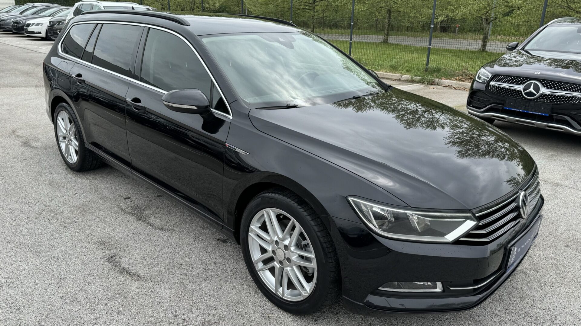 8 Volkswagen Passat Variant 2.0 TDI HIGHLINE DSG 4MOTION