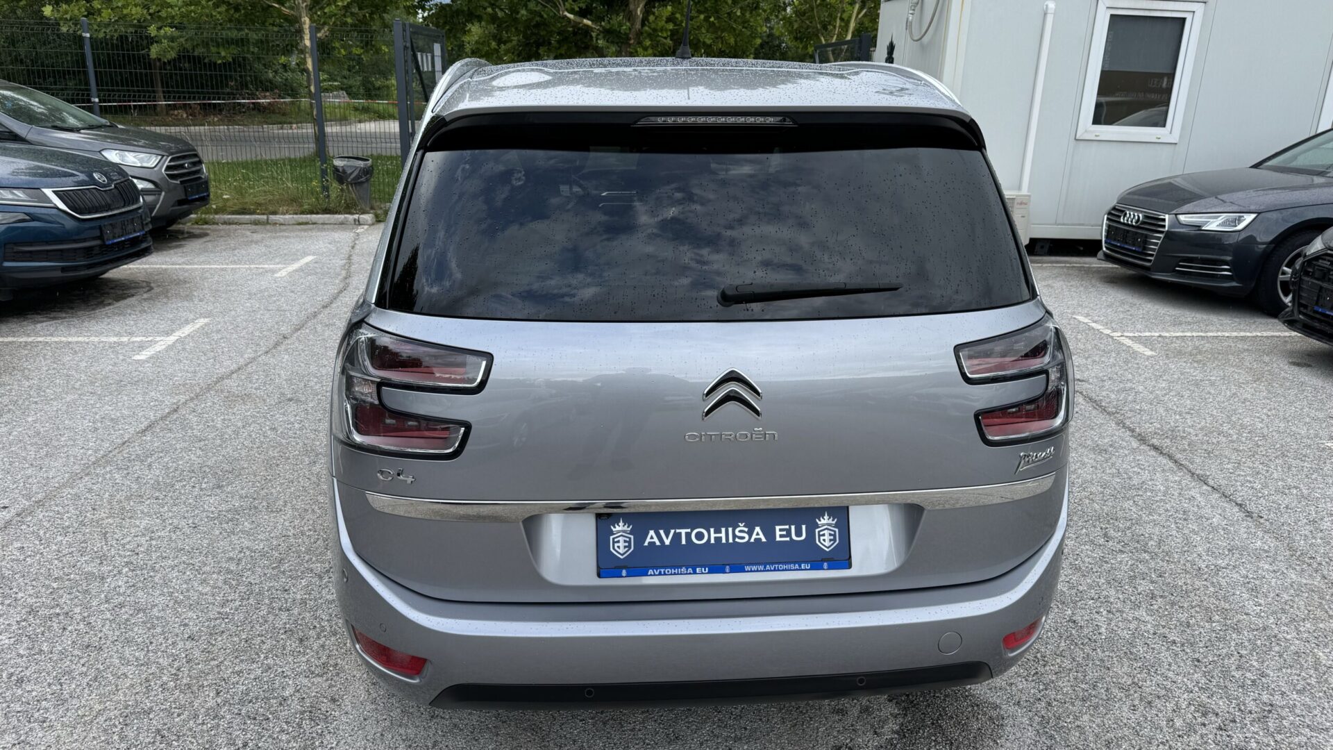 8 Citroen C4 Grand Picasso 1.6 HDI SHINE 120 EXCLUSIVE MAX OPREMA